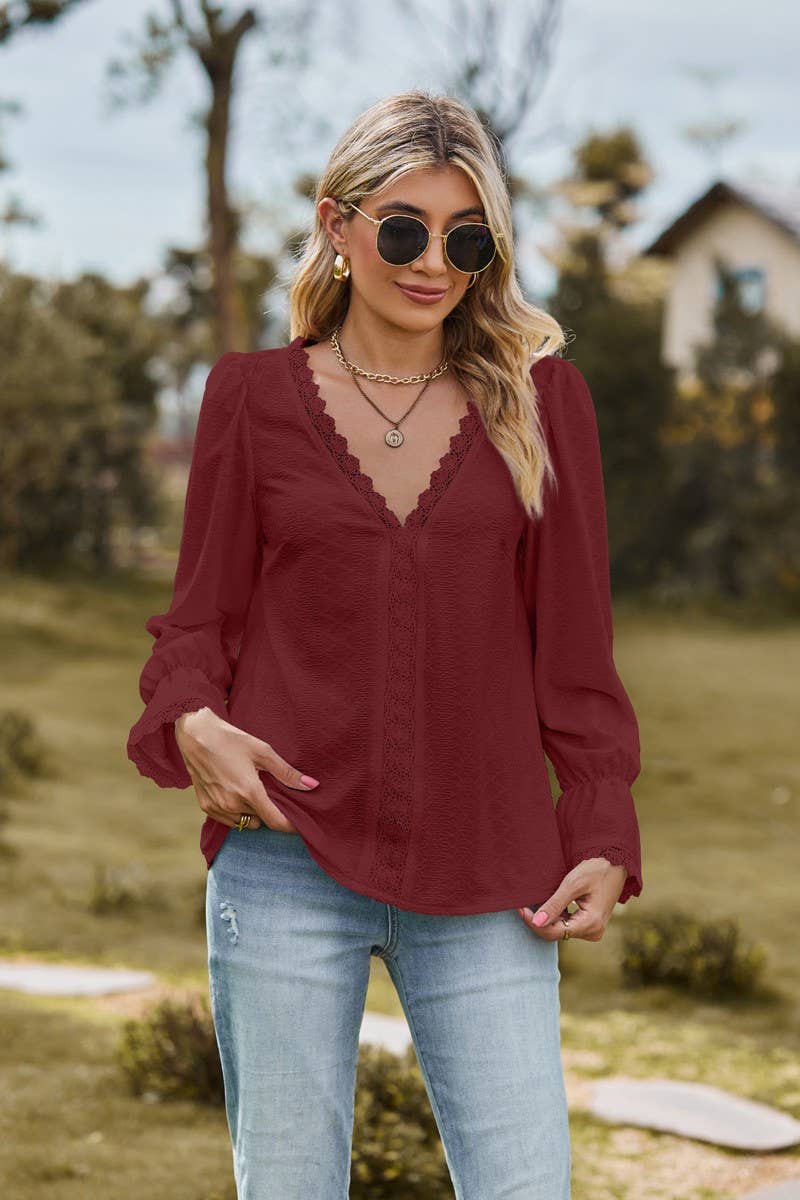 CWTBLL3685_PULLOVER V-NECK LACE LONG-SLEEVED T-SHIRT