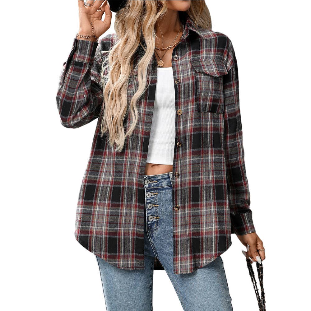 Casual and fashionable checkered pocket shirt