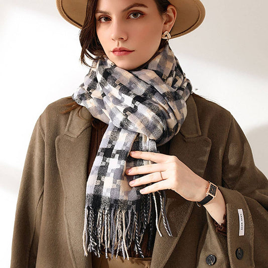 Plaid Fringe Scarf ??Trendy Winter Wrap_CWASC0199