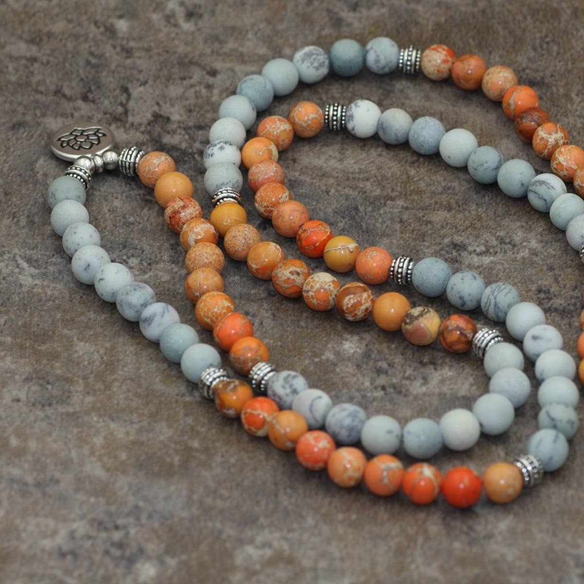 HUANGDI HUANGSONG, YINGKE PINE BEADED BRACELET