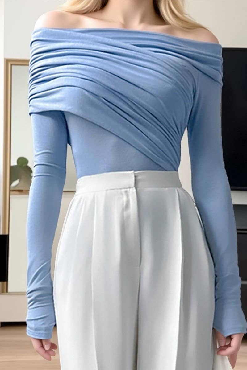 CWTBLL00584_BOAT NECK PLEATED SOLID COLOR LONG-SLEEVED TOP