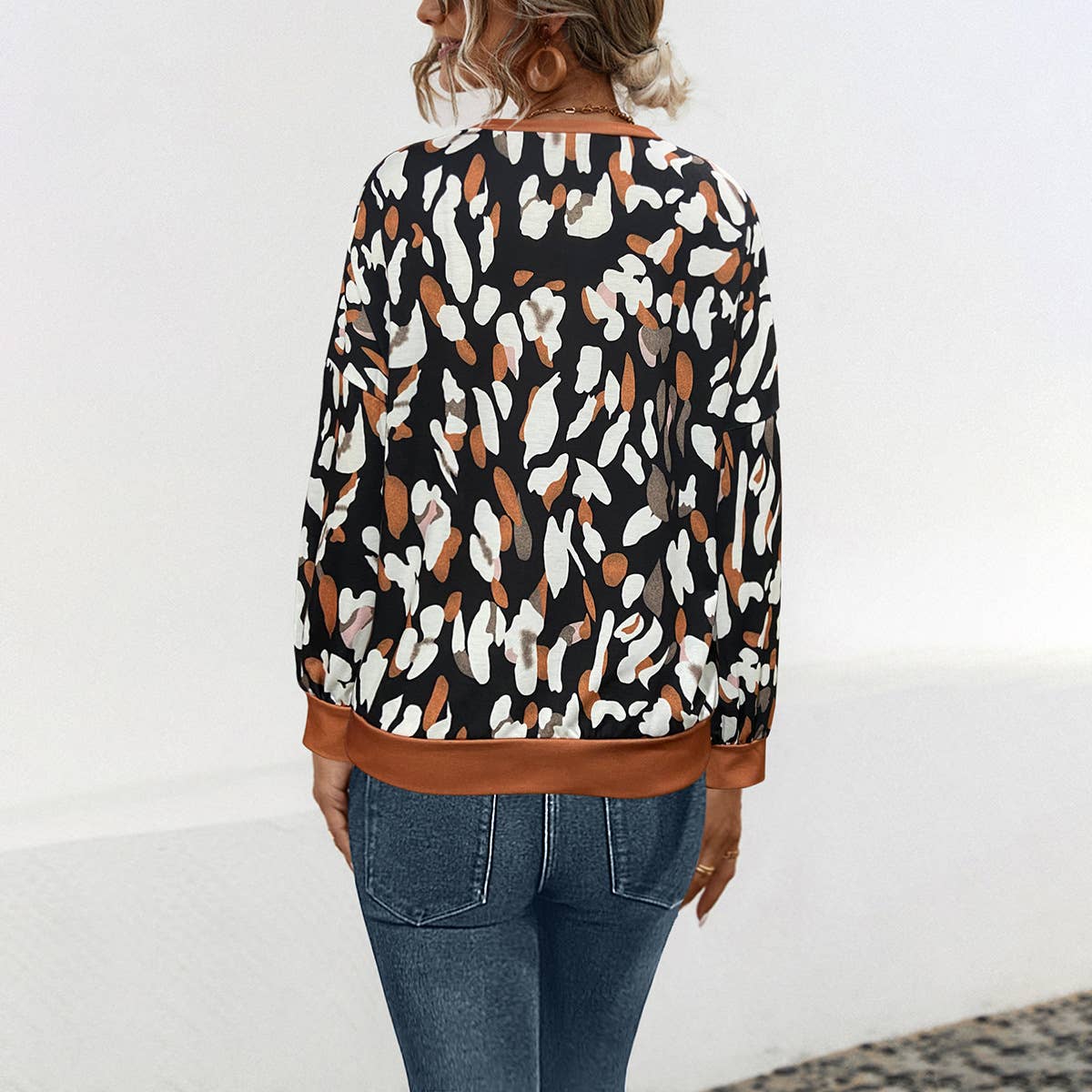 CREWNECK LANTERN SLEEVE PRINTED HOODIE