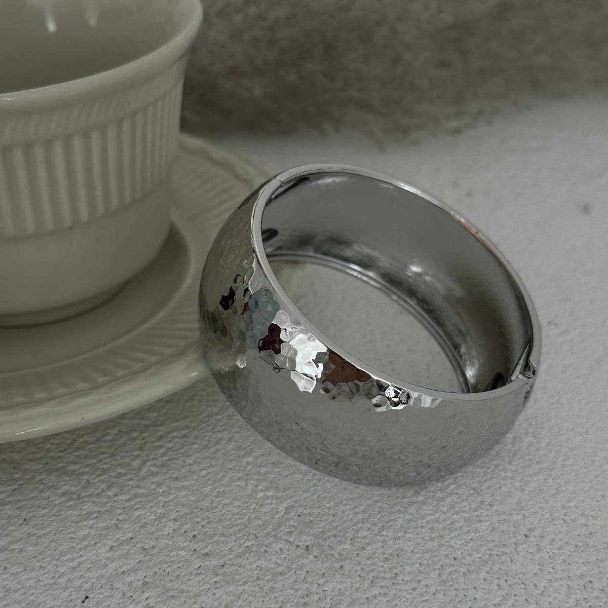 NEW DESIGN FASHION TREND METAL SMOOTH BRACELET