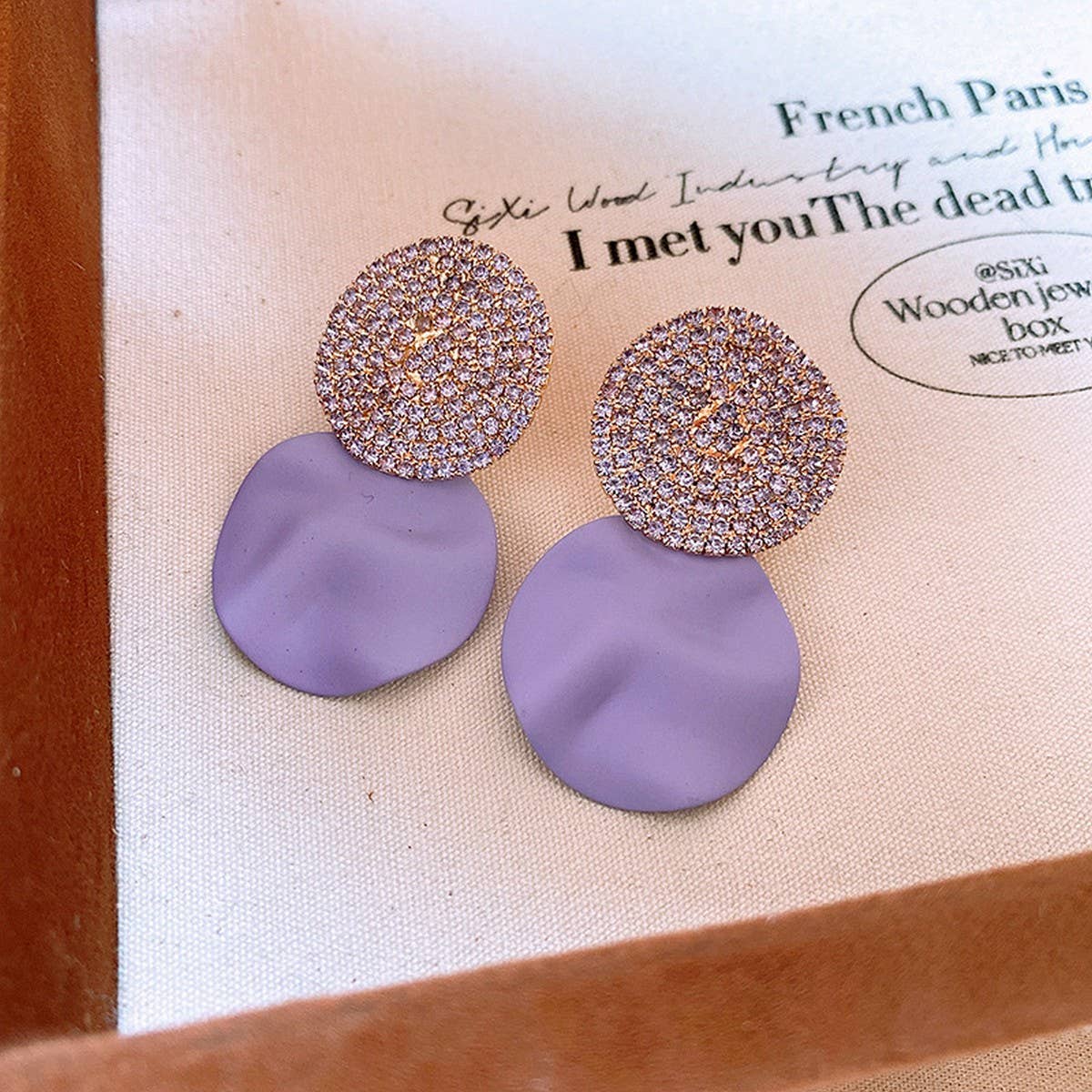EXAGGERATED PLEATED ROUND HIGH-END EARRINGS_CWASC1328