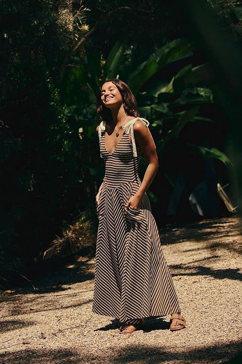 CWDHL0937_SUMMER BACKLESS SEXY LOW-CUT V-NECK DRESS