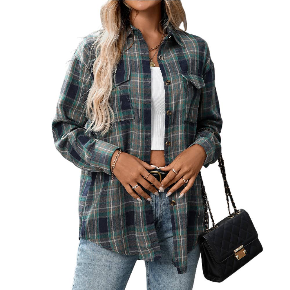 Casual and fashionable checkered pocket shirt