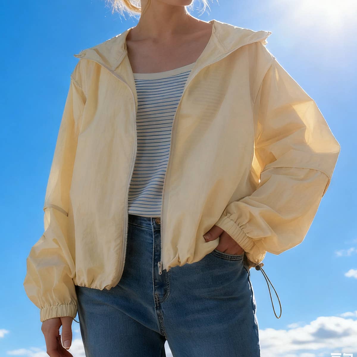 Breathable drawstring hooded sunscreen coat