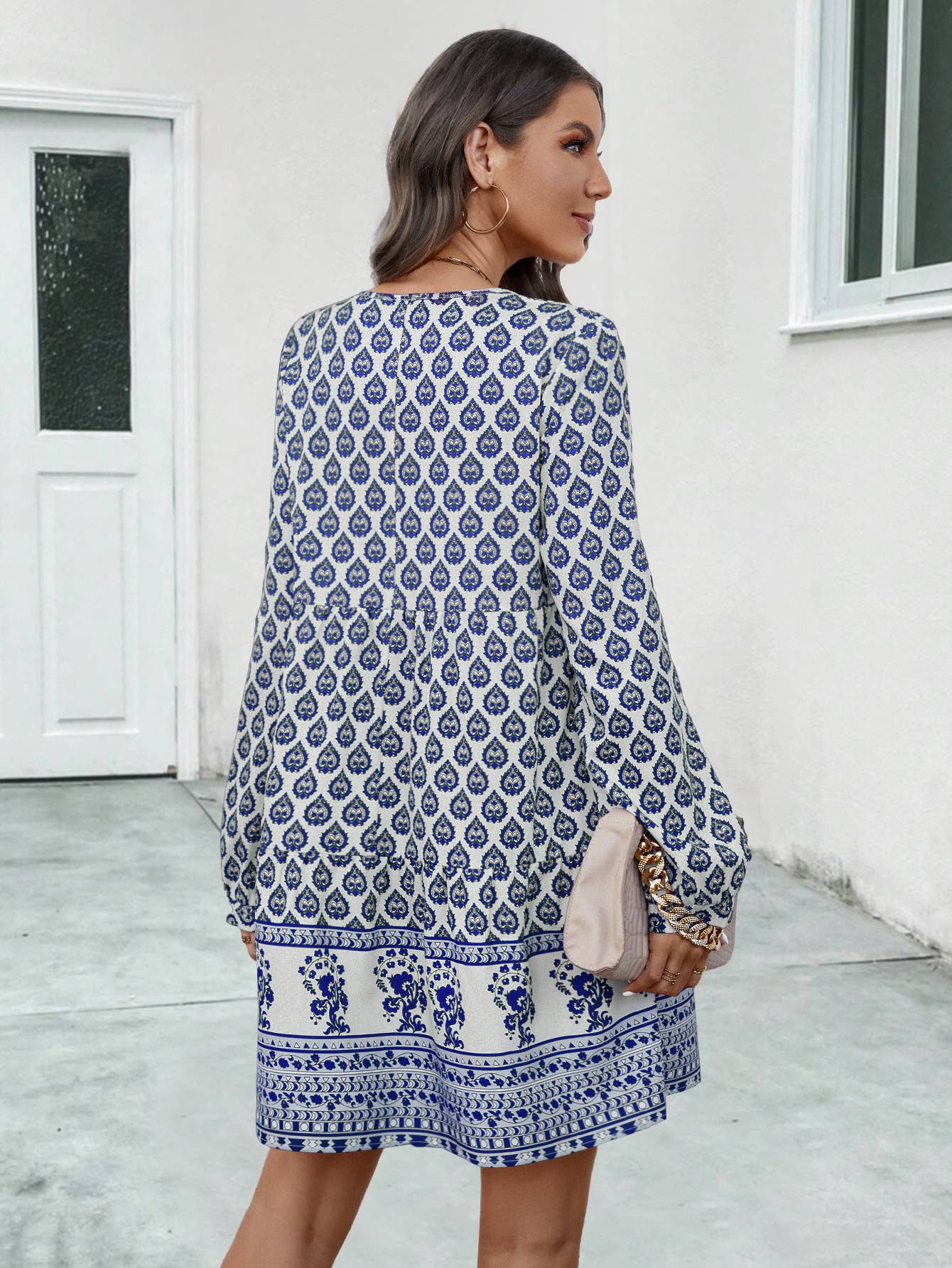 CLAN STYLE POSITIONING PRINT LONG-SLEEVED DRESS