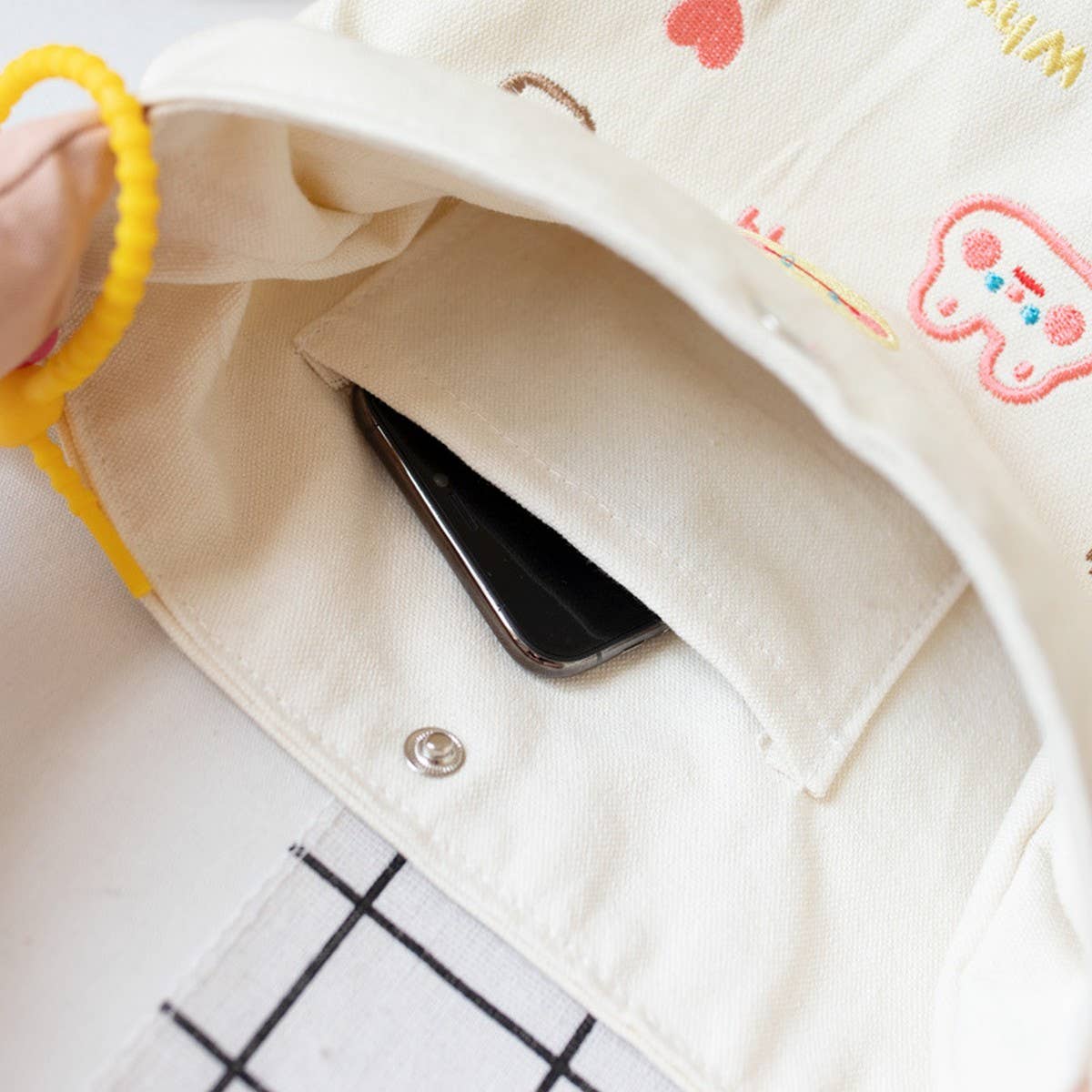 Original Embroidered Canvas Tote Bag for Girls_CWAB5590