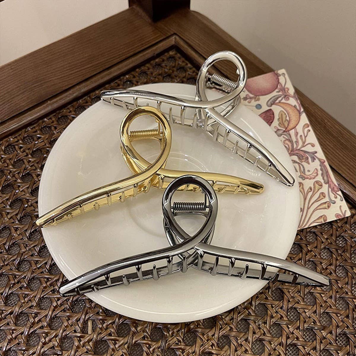 Oversized Metal Hair Claw ??13.5cm Minimalist Clip_CWAHA2375
