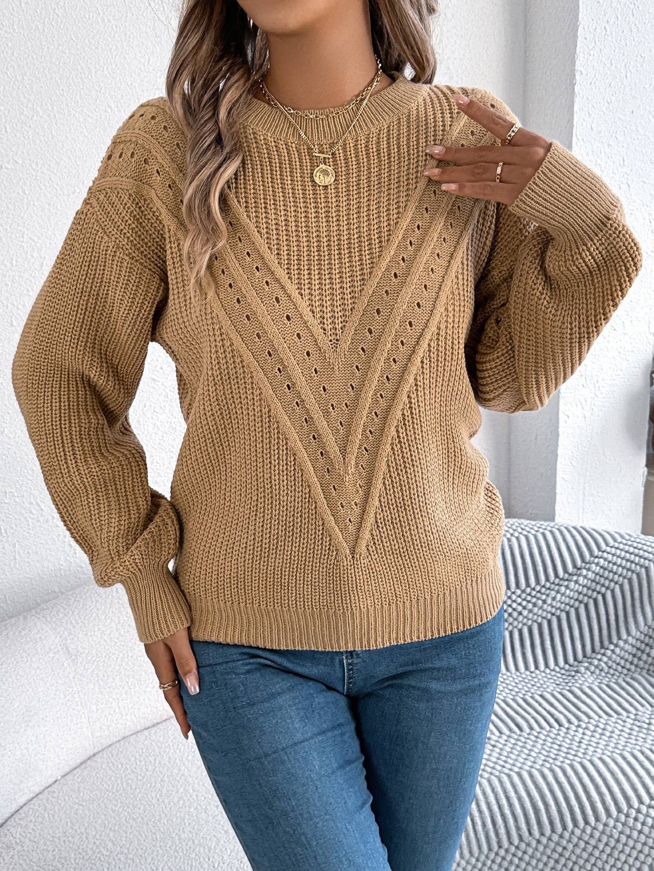 CASUAL V HOLLOWED OUT LANTERN SLEEVE SWEATER