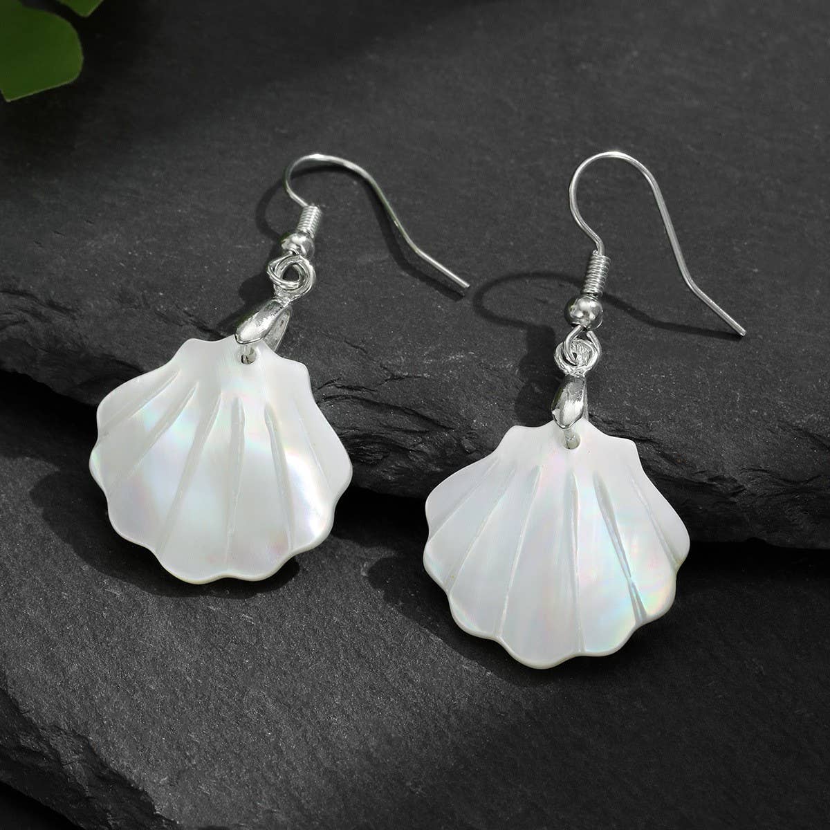 FRESH FAN-SHAPED WHITE BUTTERFLY SHELL EARRINGS