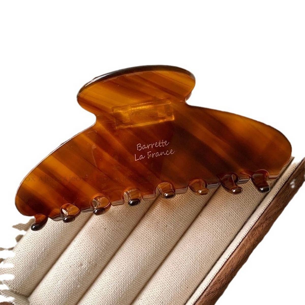 CWAHA4493_FEMALE BACK OF HEAD SHARK CLIP SIMPLE HAIR CLIP