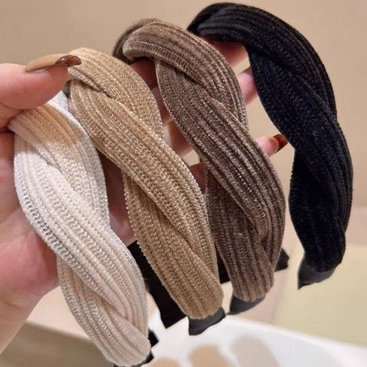 CROSS BRAIDS WITH WIDE TEETH HEADBAND_CWAHA1697