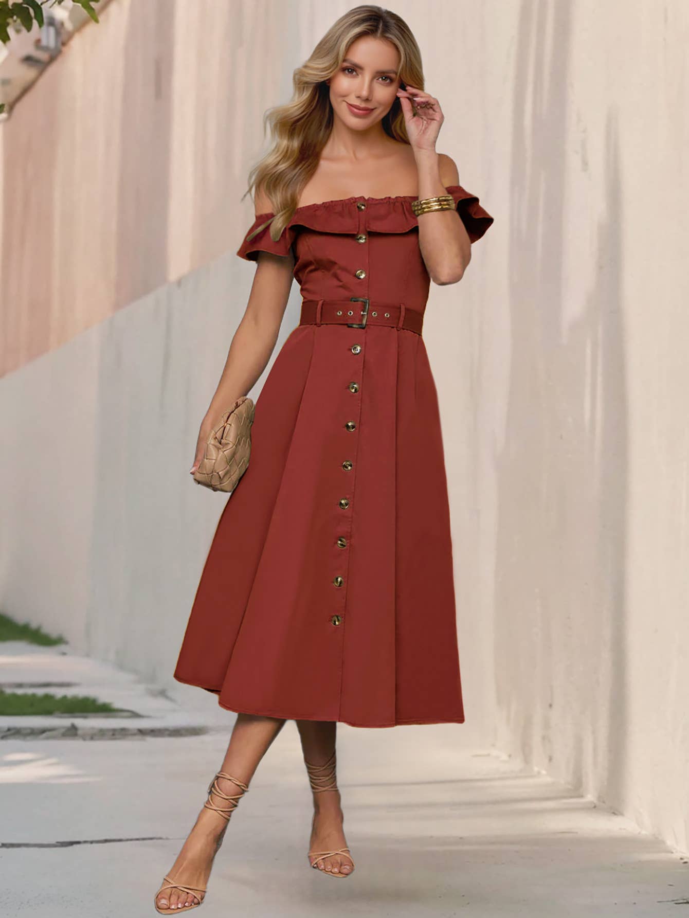 Fashionable and retro one-shoulder dress