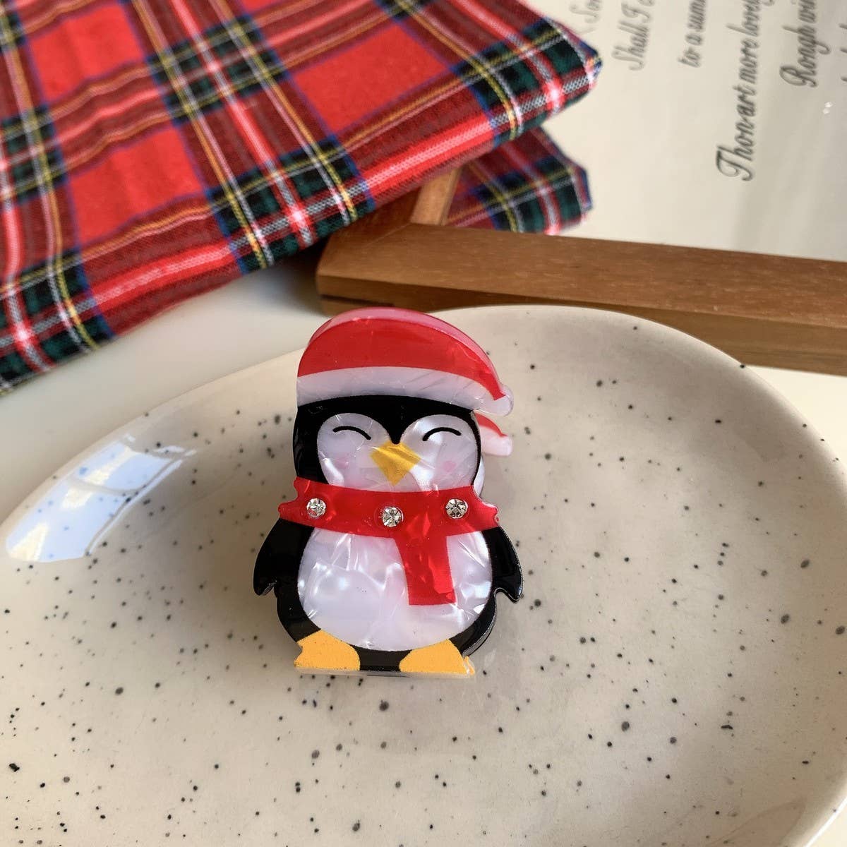 CWAHA07714_CHRISTMAS SANTA PENGUIN RHINESTONE HAIR CLIP