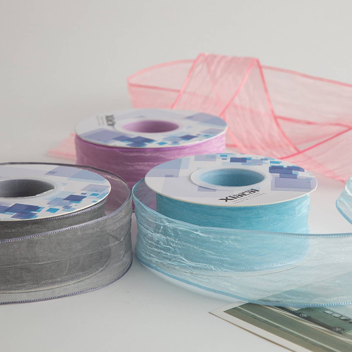 3D PLEATED RIBBON PEARLESCENT ORGANZA RIBBON_CWMM5749