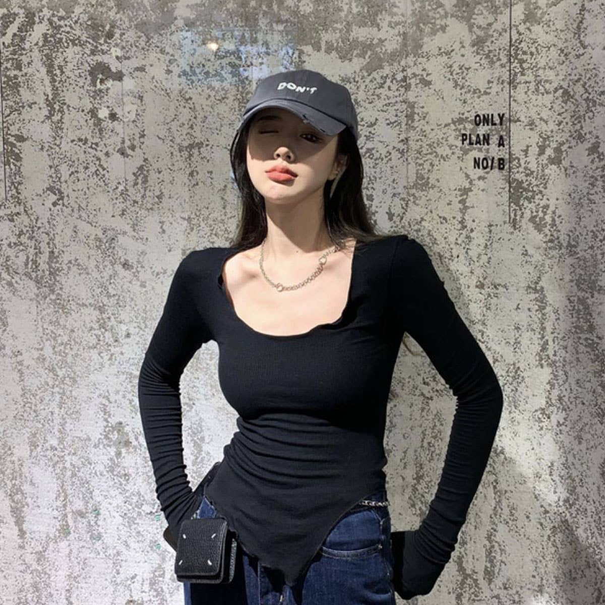 Black ear-trimmed tight-knit T-shirt