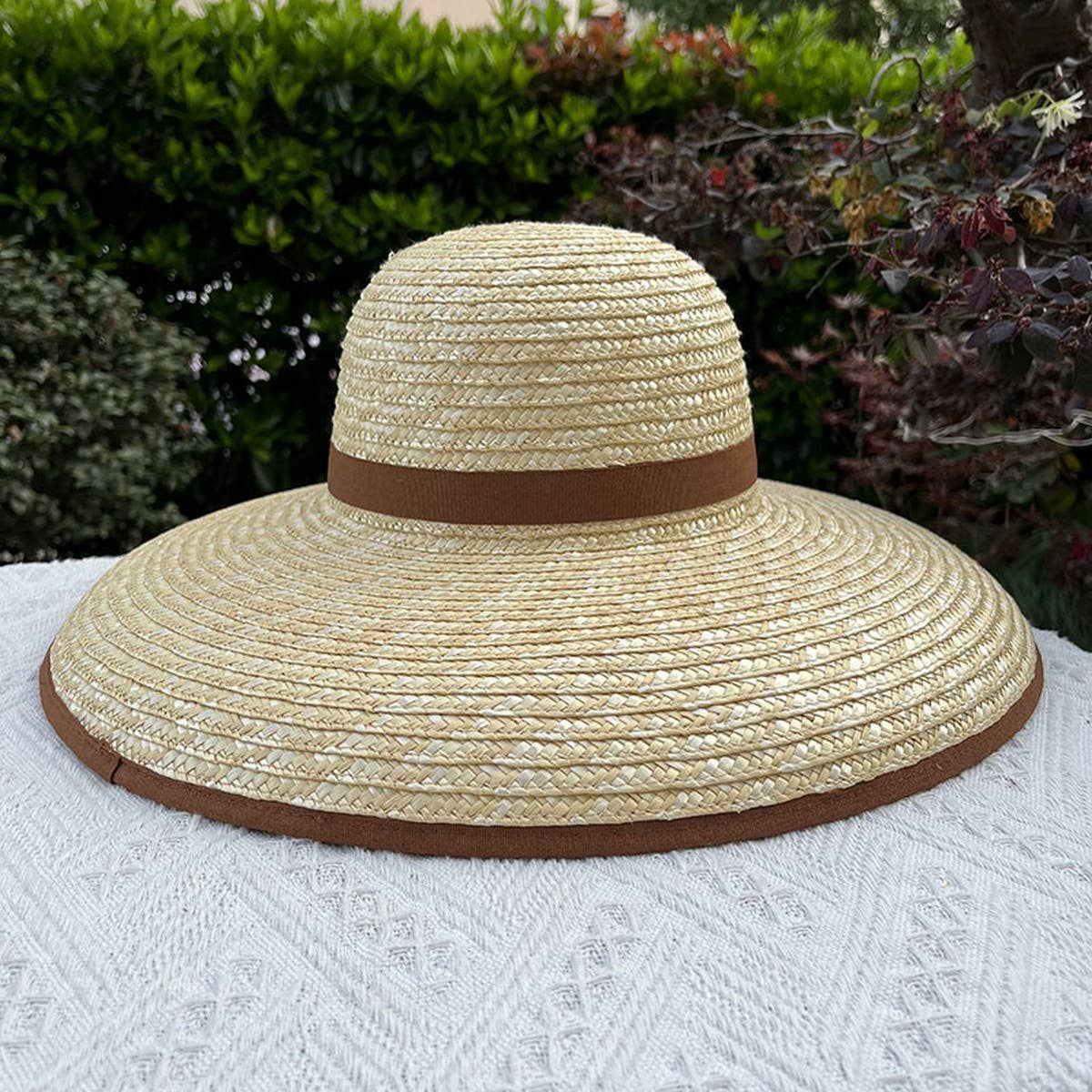 LARGE BRIM STRAW HATS FOR WOMENS BEACHWEAR_CWAH1157