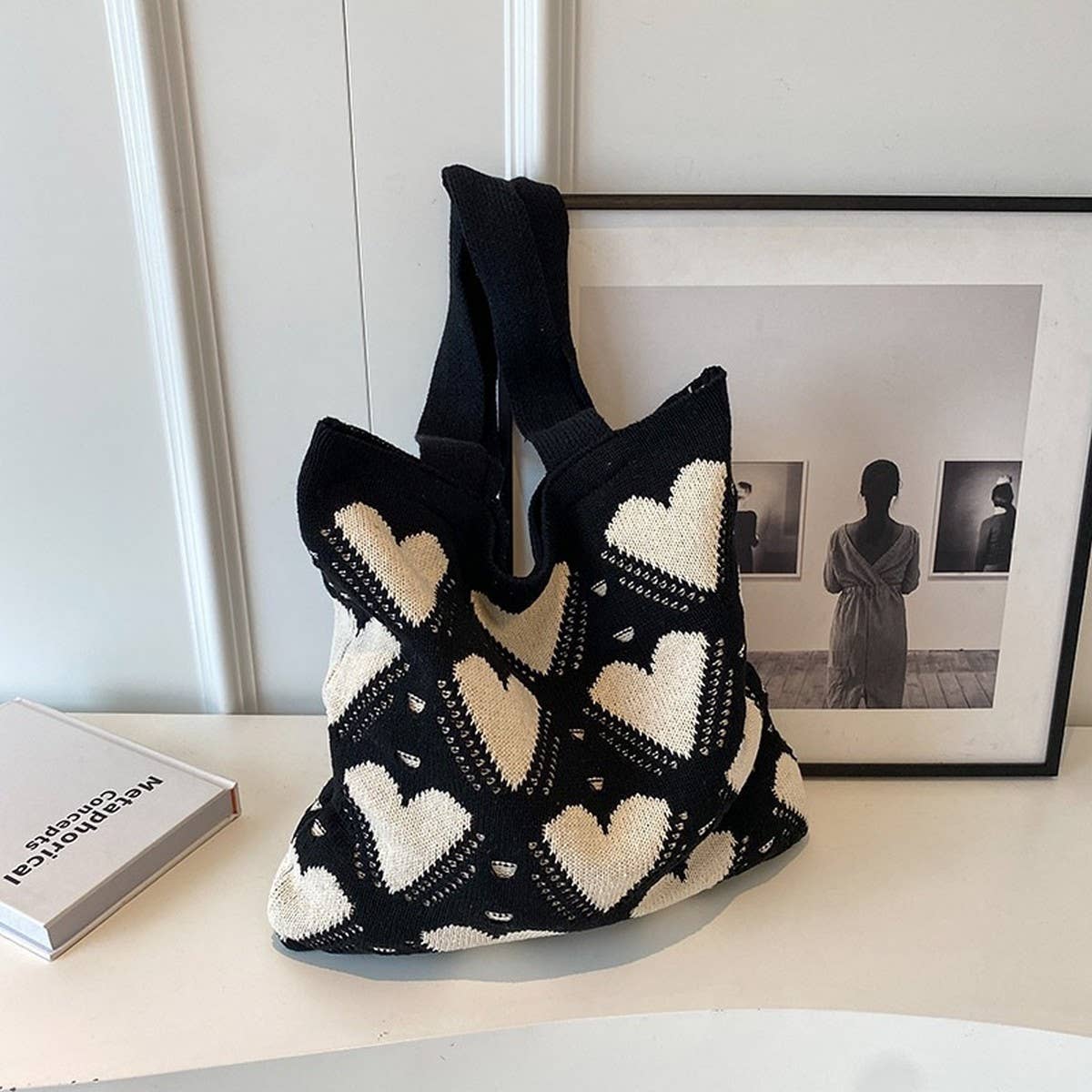 CWAB1956_KNITTED HEART TOTE BAG