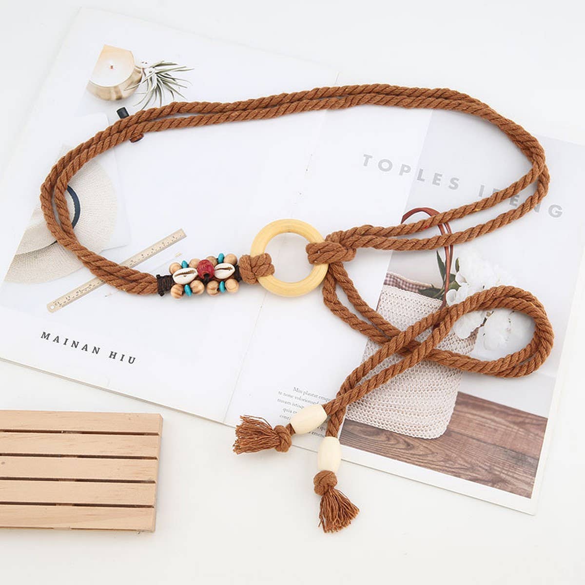 CWABE0567_BOHEMIAN TASSEL WOOD BUTTON BELT