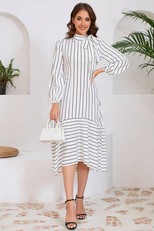 CWDMD4000_LONGSLEEVED STAND-UP COLLAR PINSTRIPED WORK DRESS