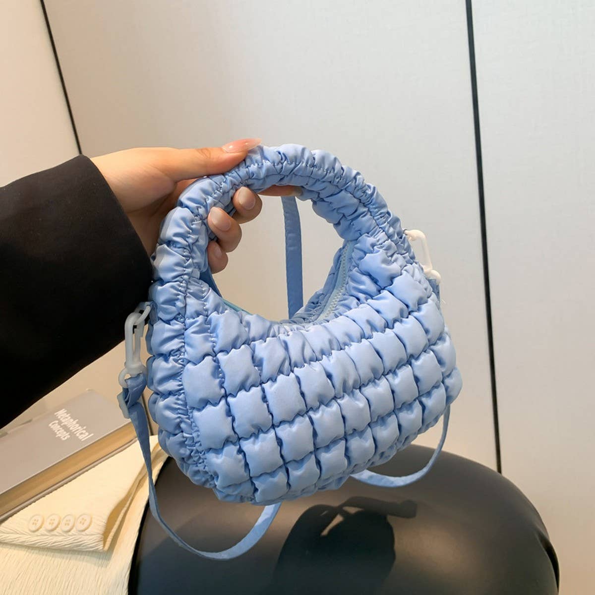 Puffy Cloud Handbag Shoulder Crossbody Bag_CUAB00488
