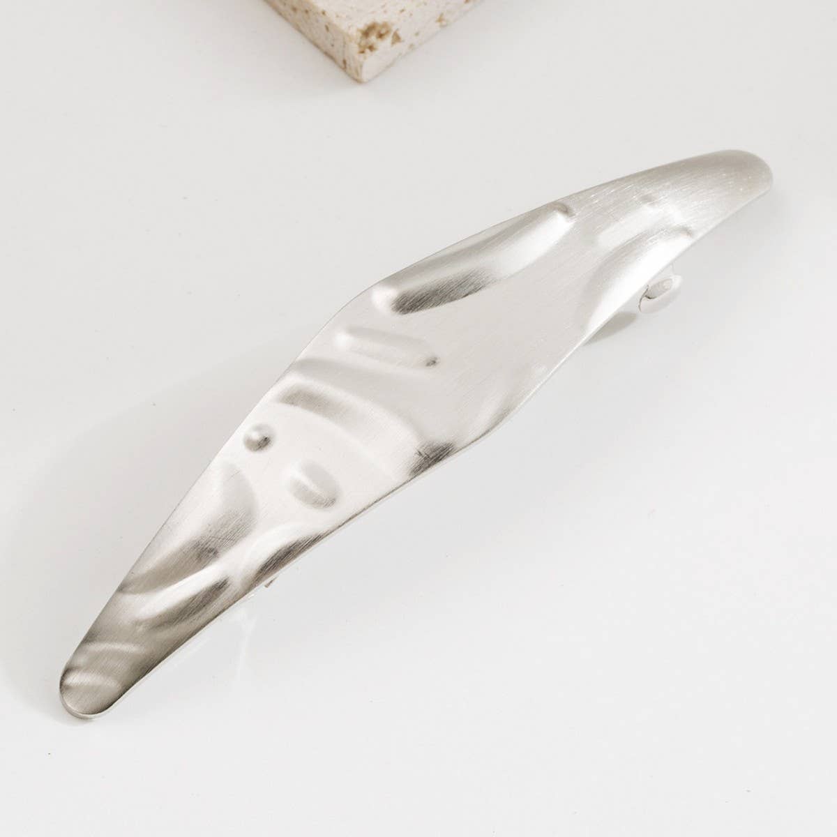 Fashionable Metal Hair Clip with Geometric Design