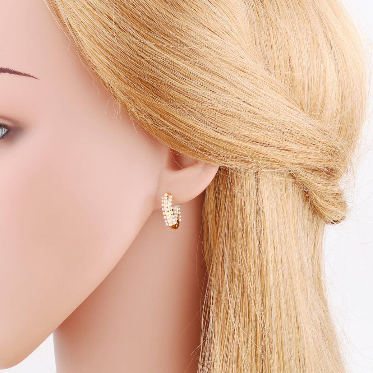 FASHIONABLE PEARL INLAID HEART-SHAPED EARRINGS