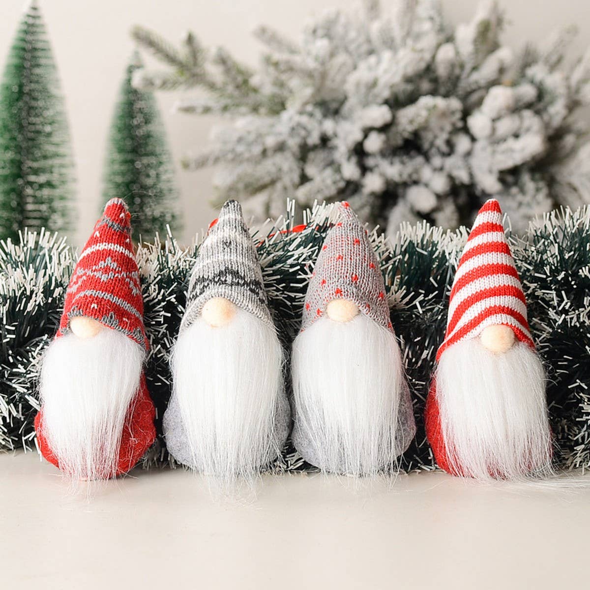 CHRISTMAS DECORATIONS CHRISTMAS TREE ORNAMENTS