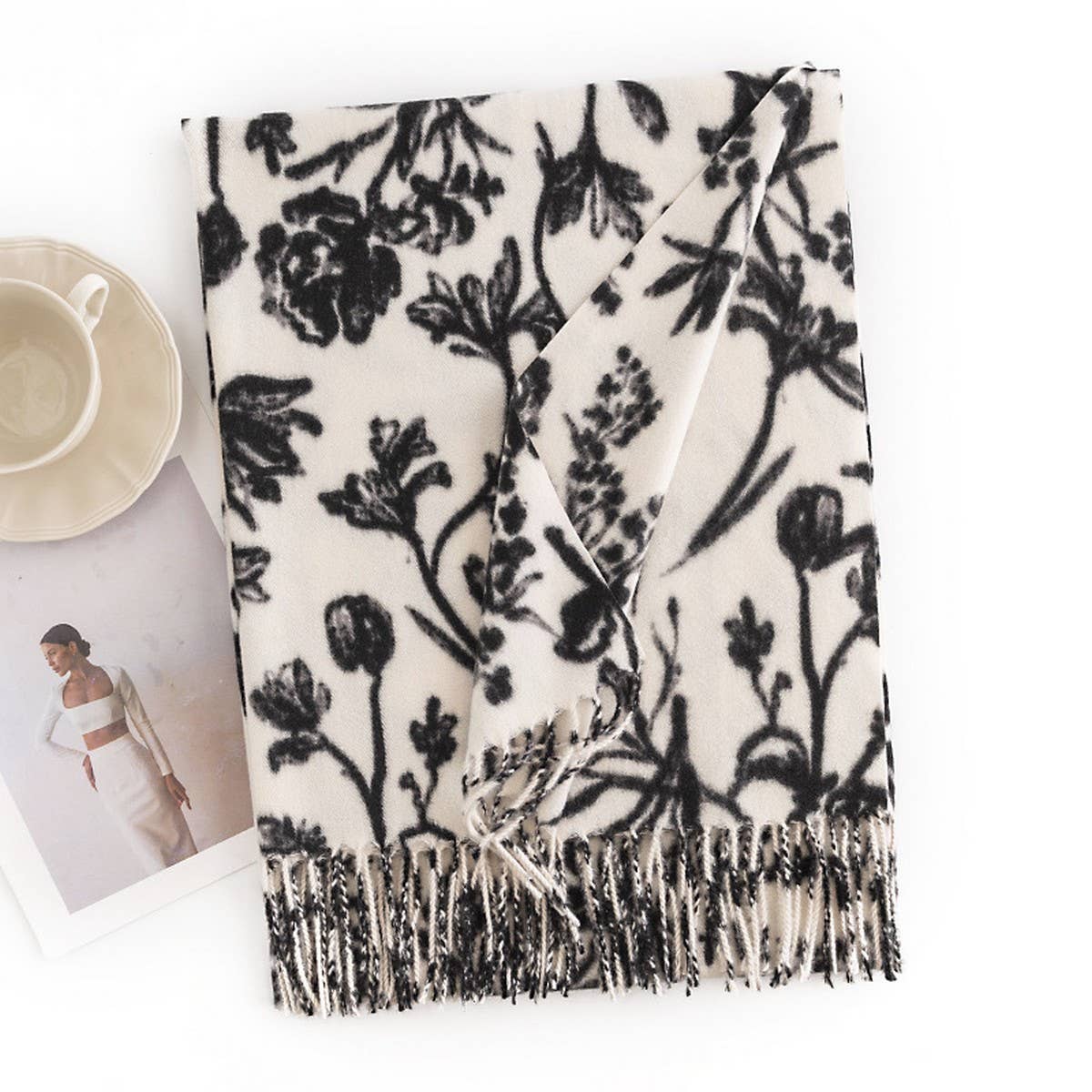 CWASC2725_NEW AUTUMN AND WINTER EXQUISITE PRINTED SCARVES