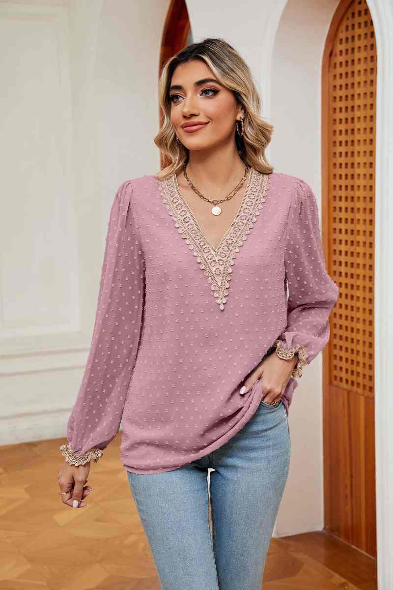 CWTBLL2831_FALL V-NECK LACE PATCHWORK LONG-SLEEVED TOP