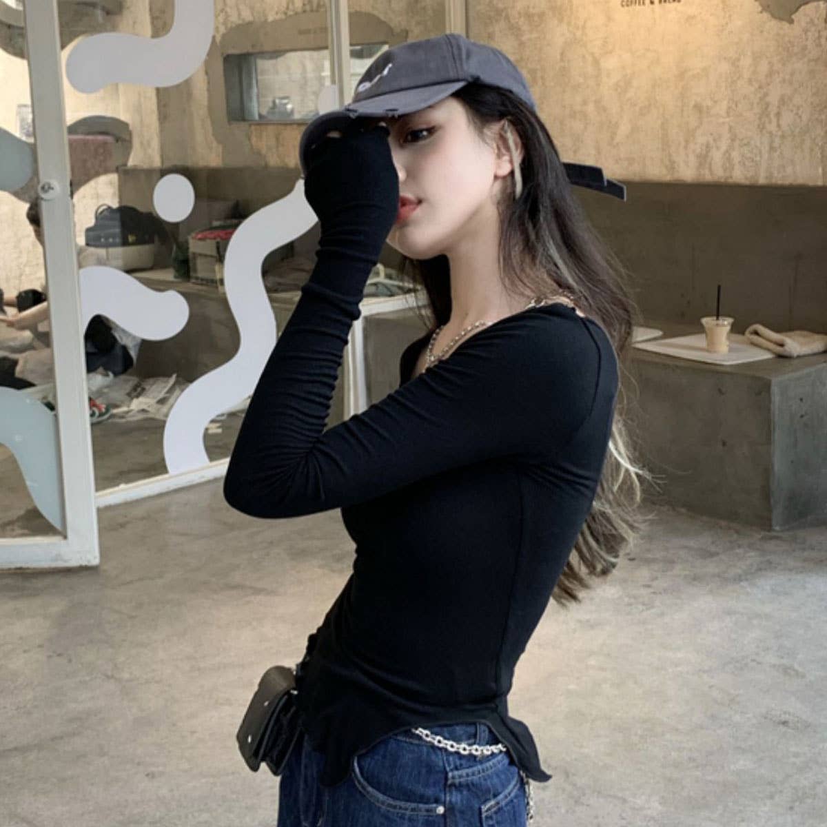 Black ear-trimmed tight-knit T-shirt