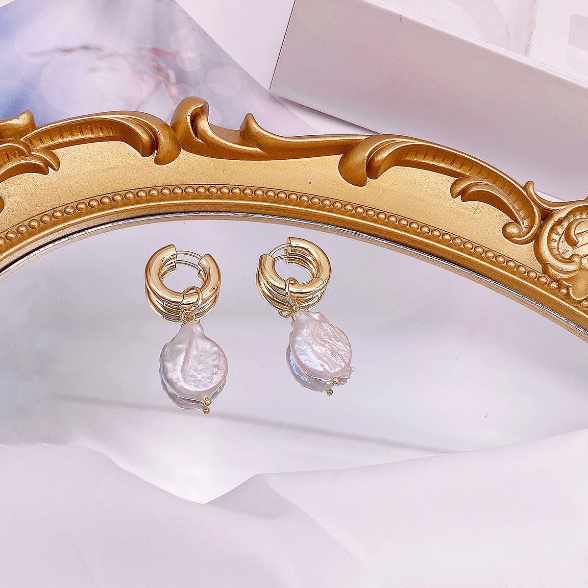 Irregular pearl metal knitted stud earrings