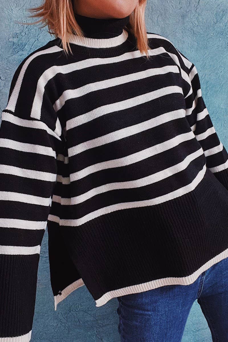 Black and white striped slit knit jumper