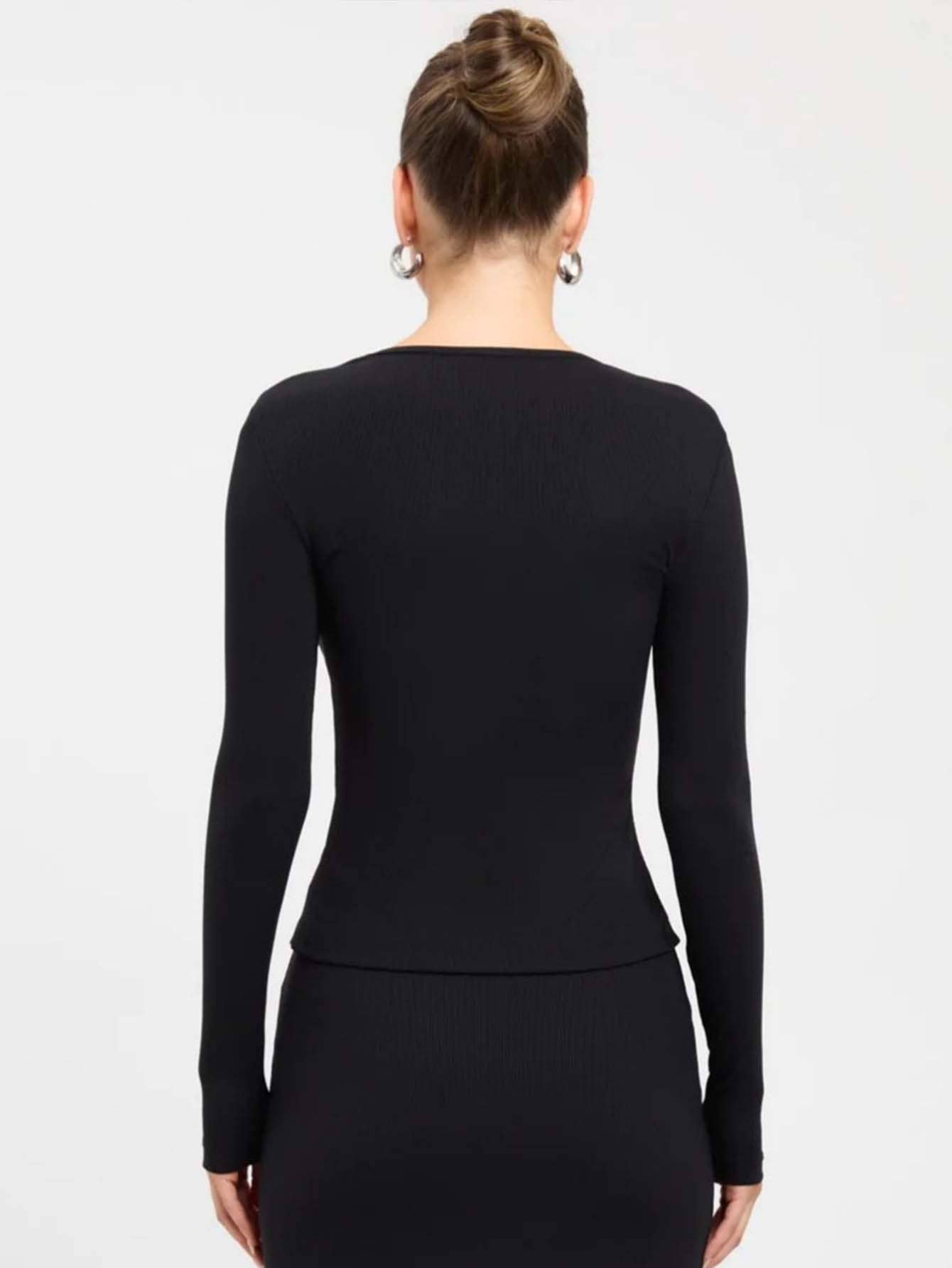 CUT-OUT V-NECK CROP SHORT LONG-SLEEVED TOP