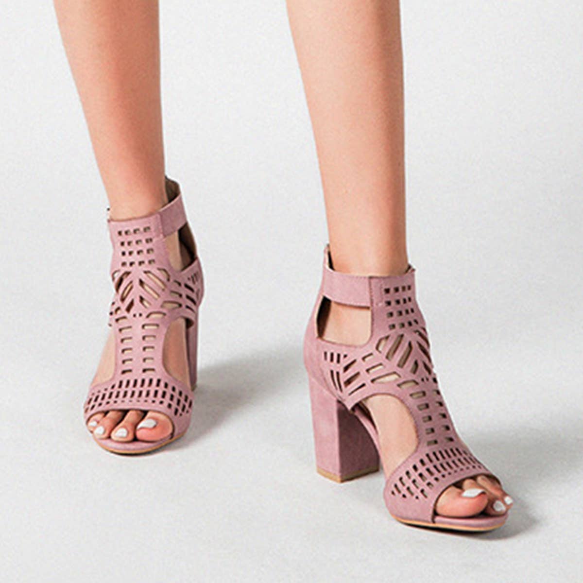HOLLOW HIGH-HEELED SANDALS WITH THICK HEELS