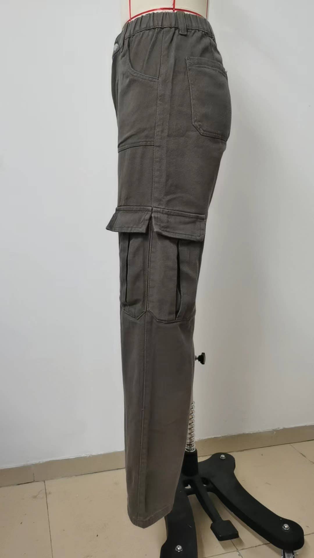 ELASTIC-WAISTED DENIM CASUAL CARGO PANTS
