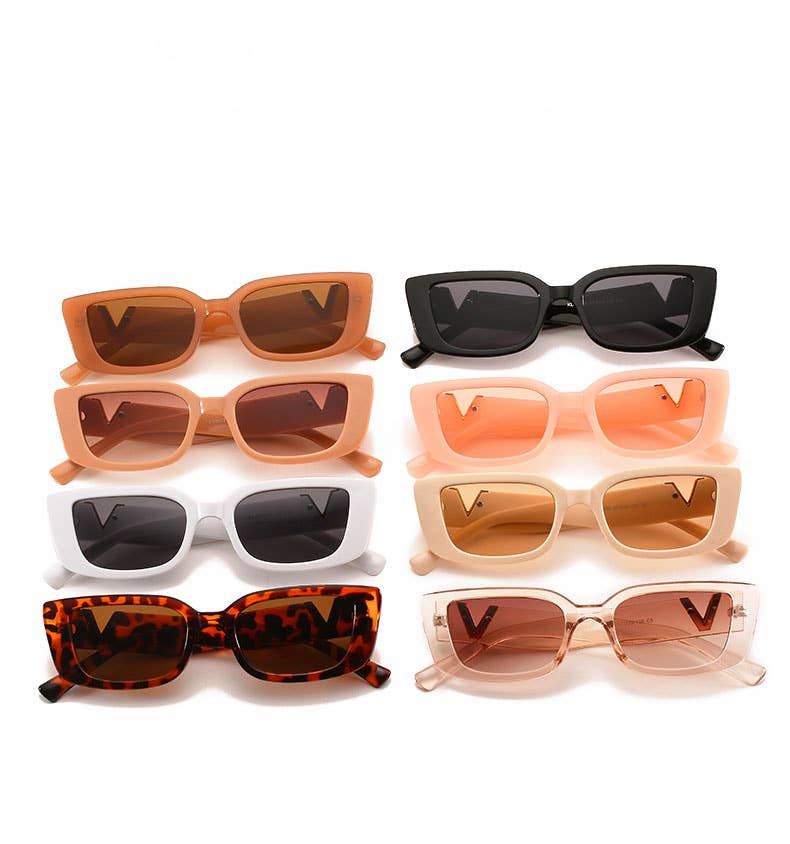 WIDE FRAME CAT EYE FASHION SUNGLASSES