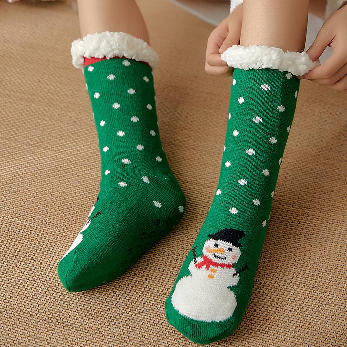 CHRISTMAS SERIES FUZZY INDOOR SLIPPER SHOES