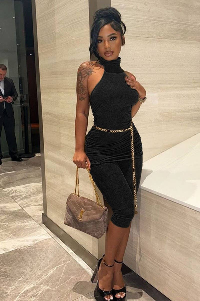 CWSTB1752_HIGH NECK SLEEVELESS TOP AND BIKER SHORTS SET