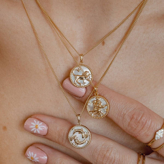 12 Constellations Shell Coin Necklace_CWMM3750