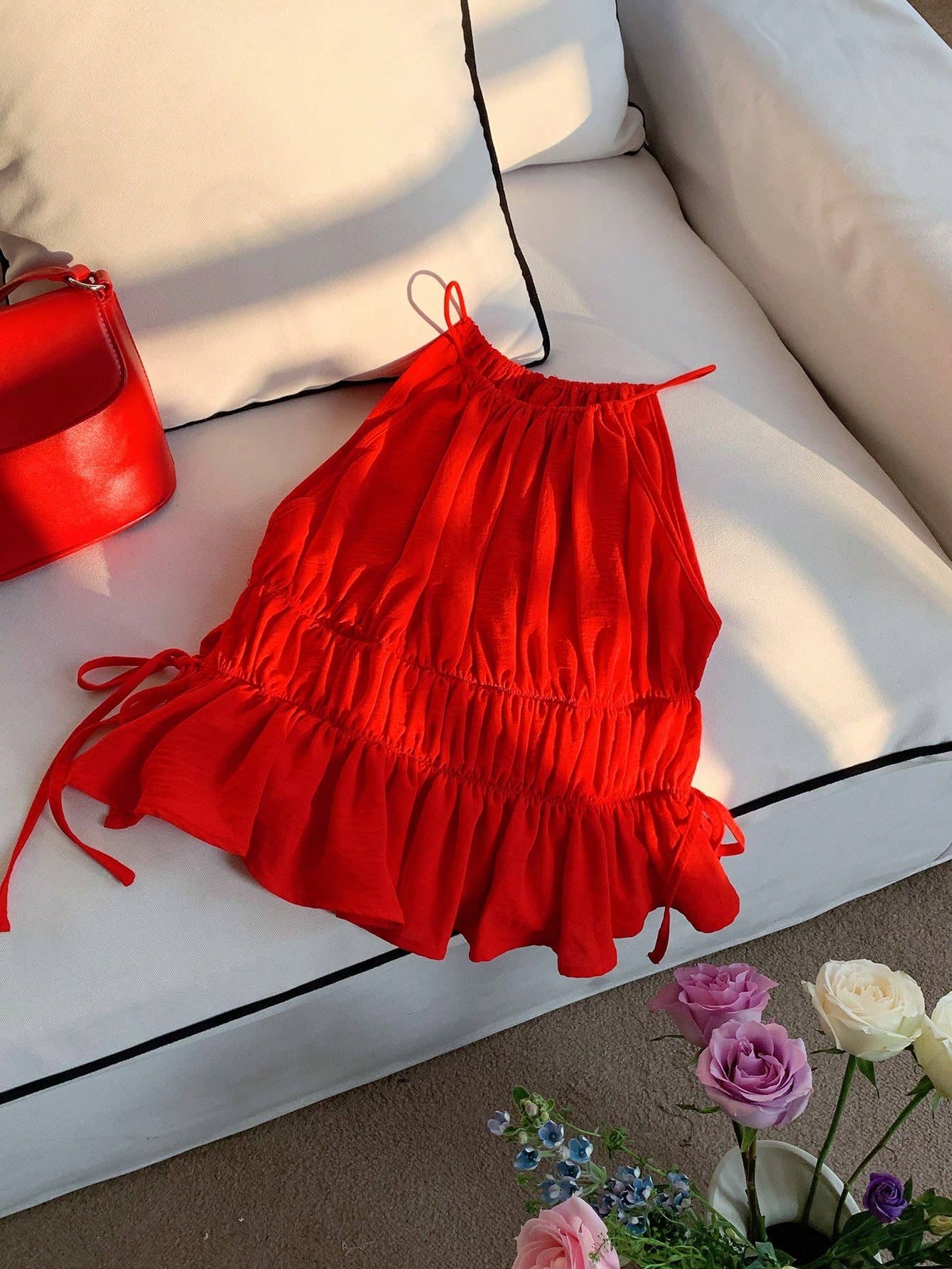 Cinched waist loose solid-color T-shirt