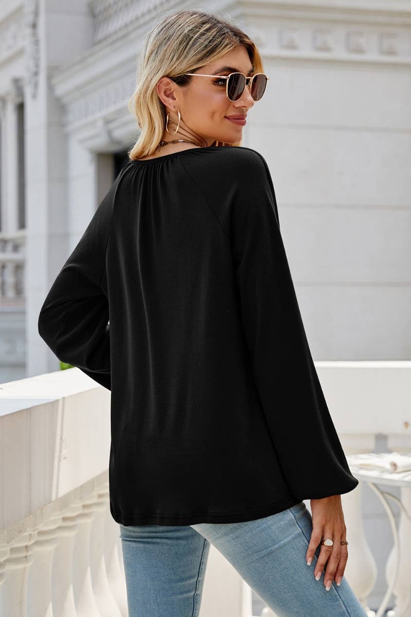 CWTBLL2858_LOOSE PLEATED V-NECK LONG SLEEVE TOP