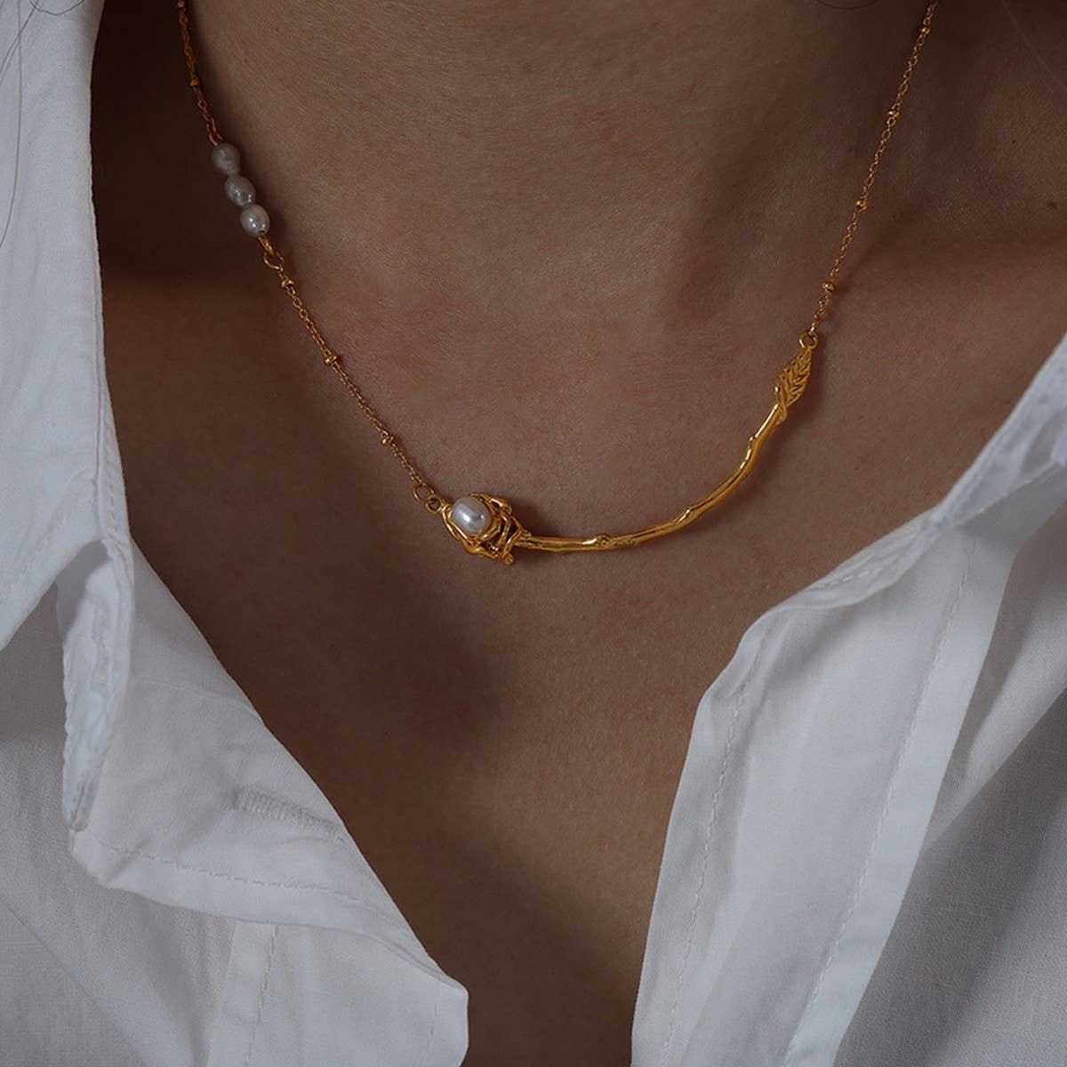NATURAL FRESHWATER PEARL STAINLESS STEEL NECKLACE