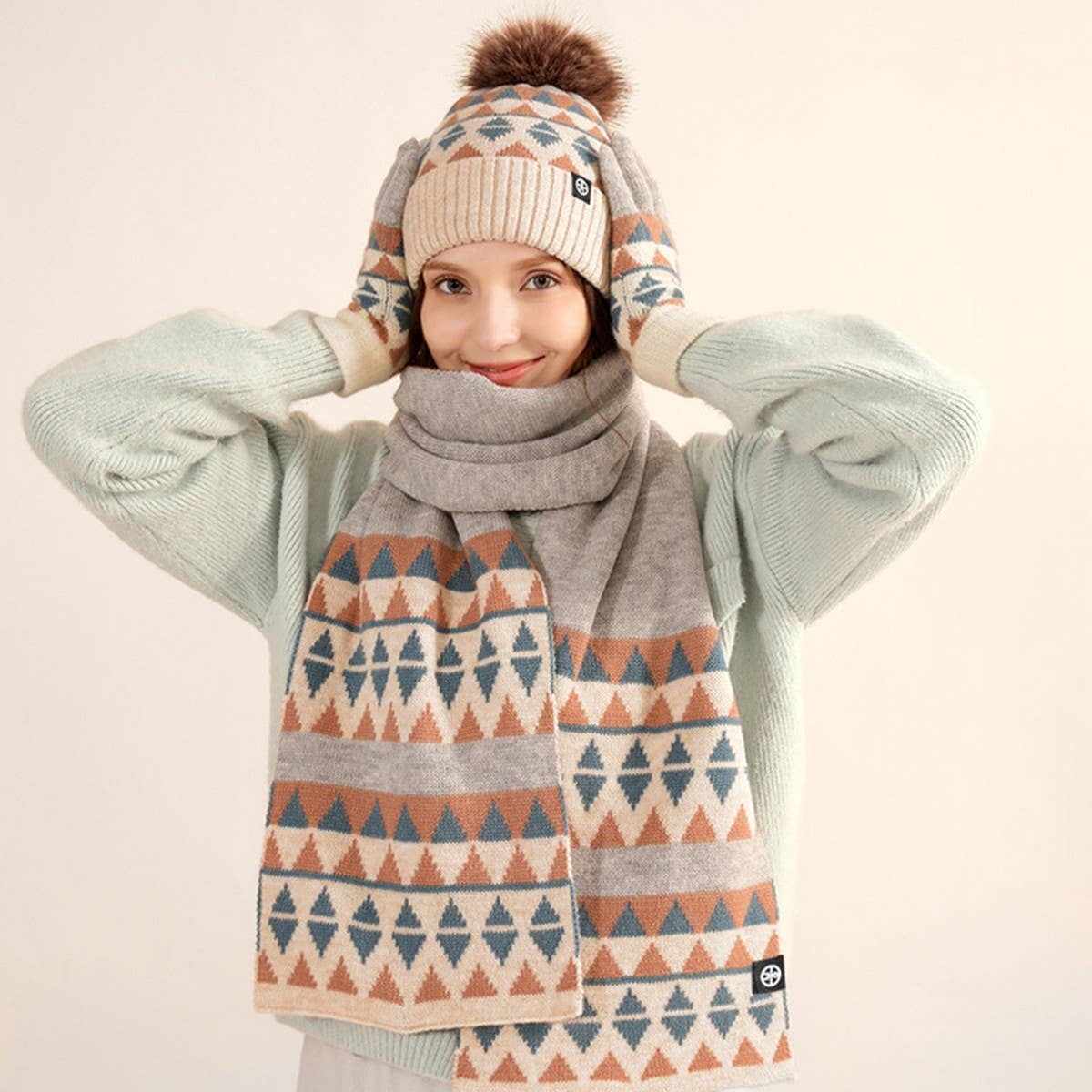 KNITTED GLOVES SCARF HAT WOOL THREE PIECE SET