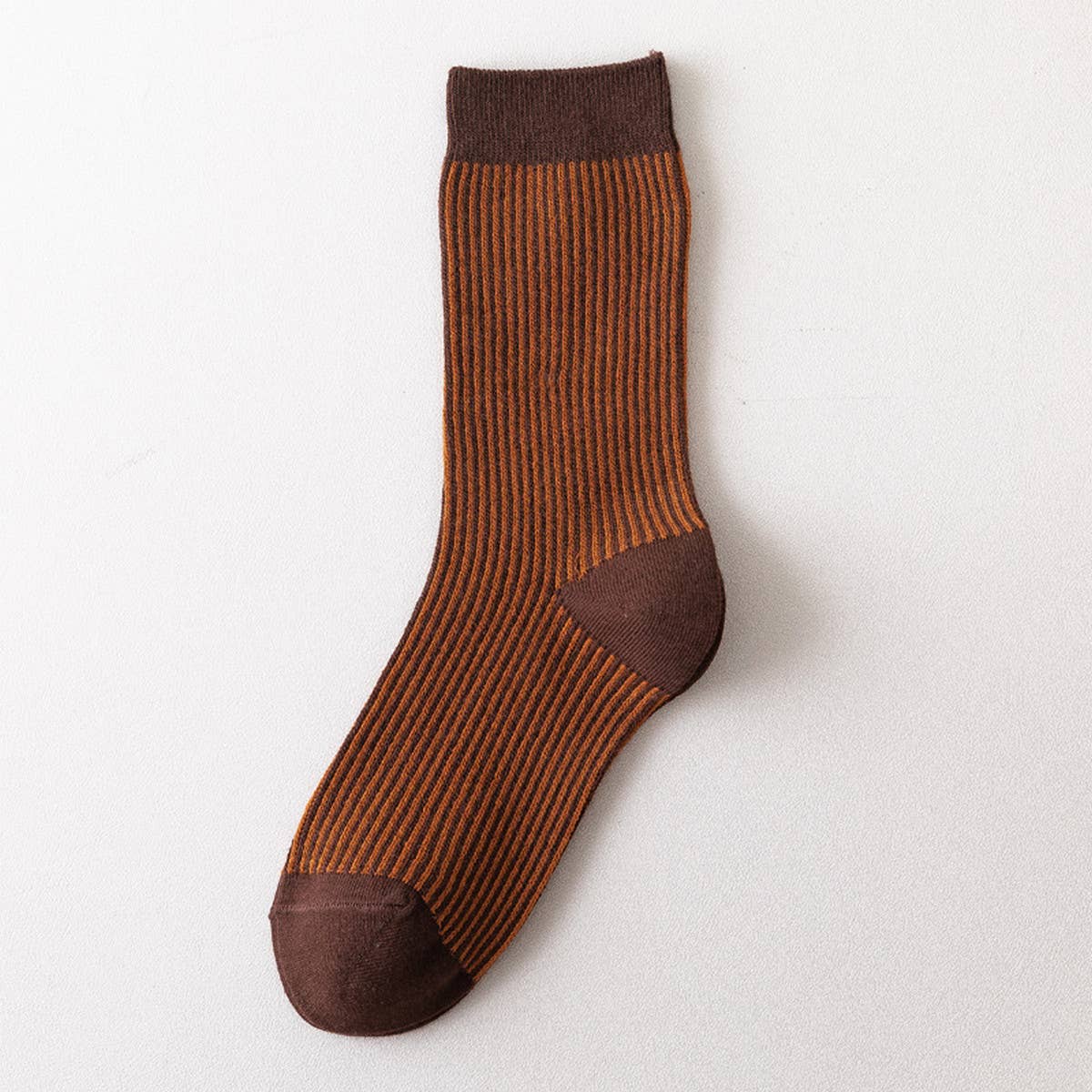 SIMPLE STRIPED MID-CALF SOCKS_CWMS0662