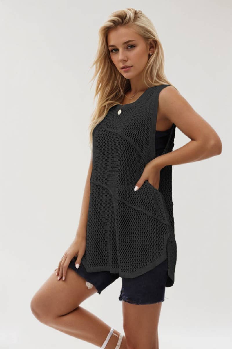 CWTBLSL0297_CUT-OUT SLEEVELESS KNIT CREW NECK TOP