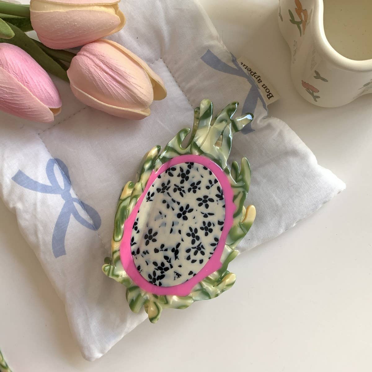 CWAHA07735_SUMMER FRUIT STRAWBERRY DURIAN ACRYLIC HAIR CLAW