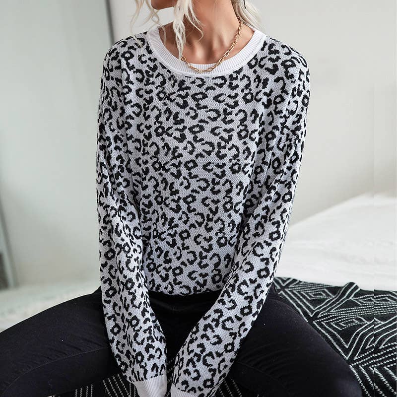 CREW-NECK KNIT LEOPARD PRINT JACQUARD SWEATER